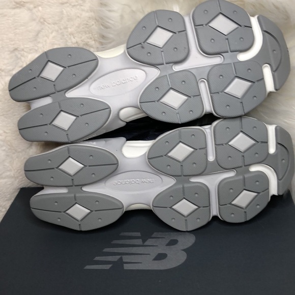 New Balance 9060 Navy Sneakers Men’s 8 NIB - Picture 9 of 10